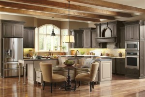 Shaker Kitchen using Dynasty Custom Cabinets