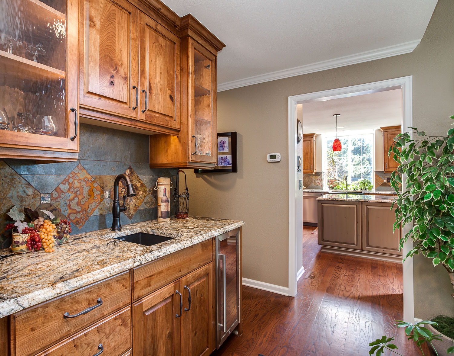 Butlers pantry, bar area kitchen remodel