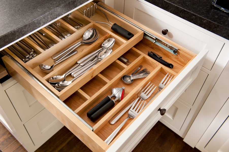 Roll Out Tray Divider - Homecrest Cabinetry